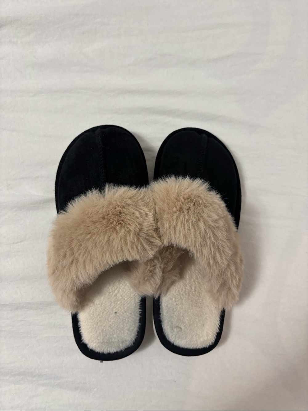 Black Slide Slippers with Beige Faux-Fur Trim
